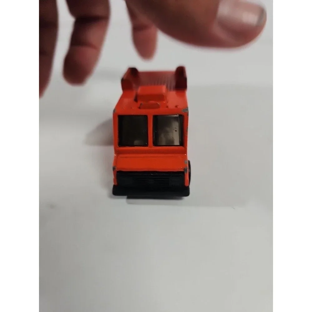 1983 Hot Wheels Saucey Sanders Rodeo Grill Orange Food Truck Die-Cast Vehicle